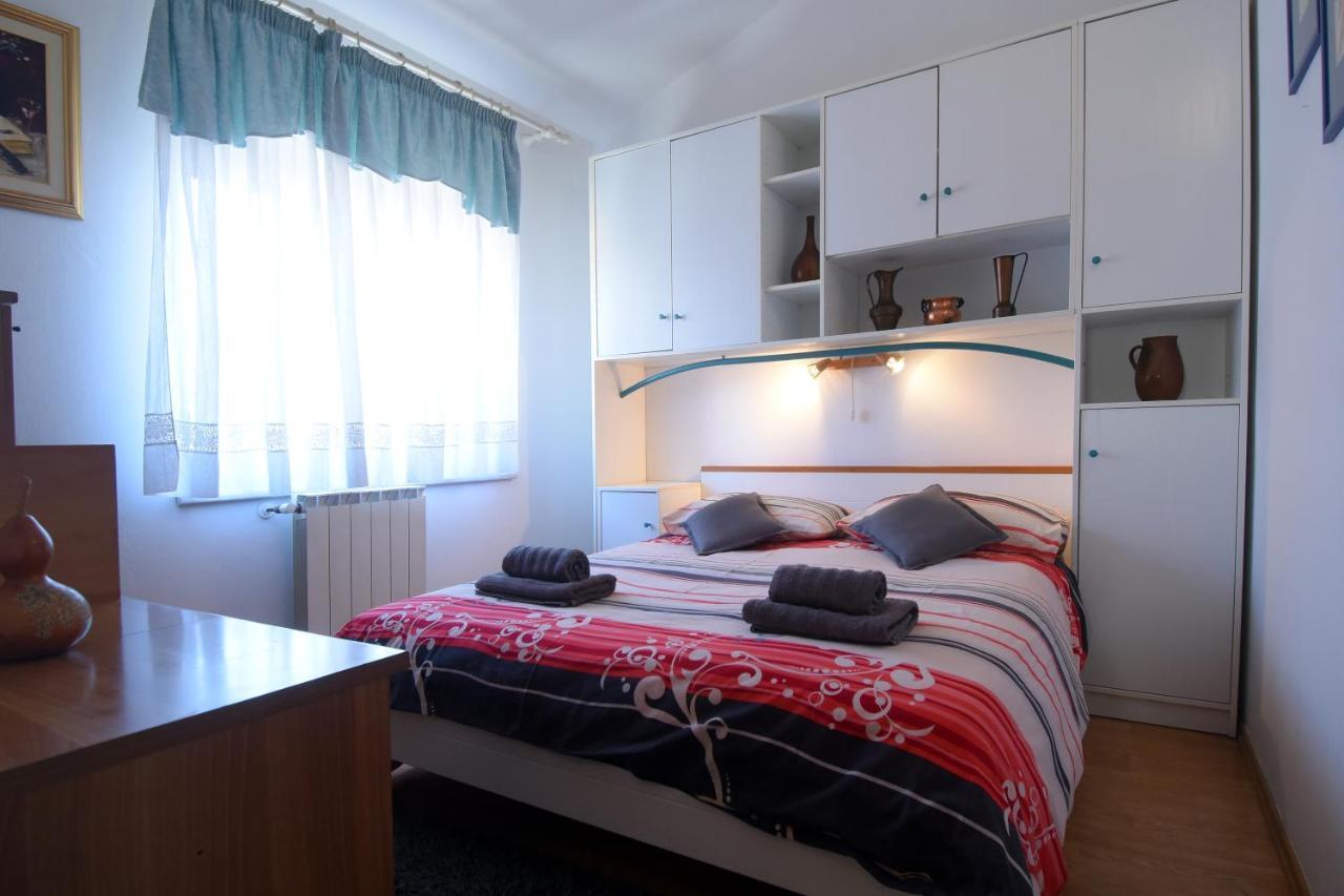 Gallery Premium 99 Near Ammphiteatre With Garage 5 Days And More Gratis Apartment Pula Exterior foto